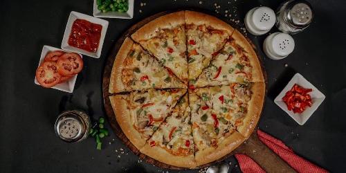 Pizza Zizah, Perumahan Bonto Tangnga Kec.rappocini, Kel.karunrung