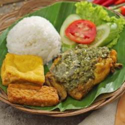 Ayam Geprek Cabe Ijo