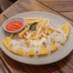 Fresh Omelette Cheese Sauce