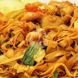 Mie Kwetiau Goreng Telur