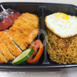 Paket Indomie W / Chicken Katsu (ayam)