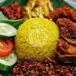 Paket Nasi Kuning Sayap Es Teh