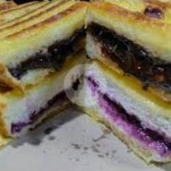 Roti Bakar Blubery   Coklat   Susu