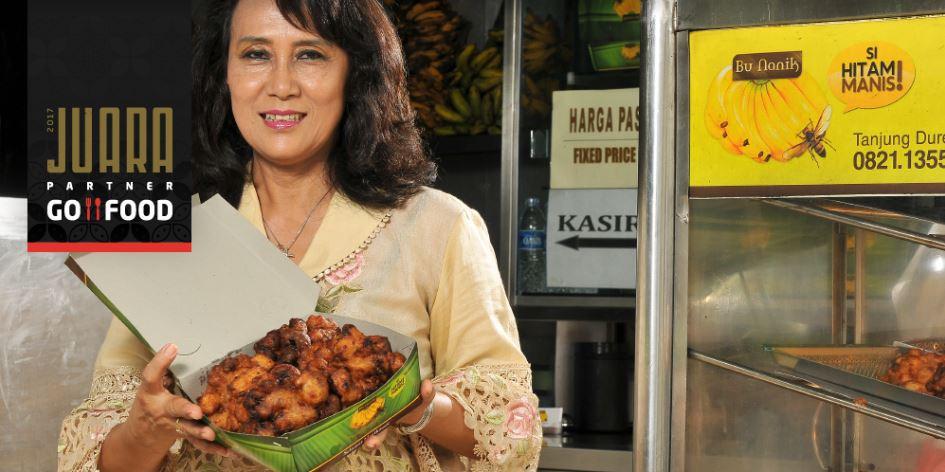 Pisang Goreng Madu Bu Nanik, Jtown