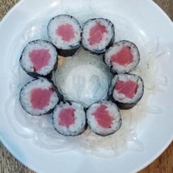 Tuna Maki (fresh)