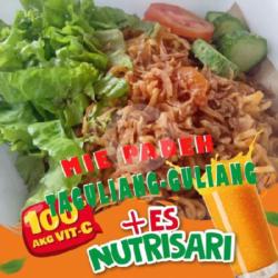 Mie Padeh   Telur   Es Nutrisari