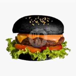 Burger Black Wijen Juragan Cheese