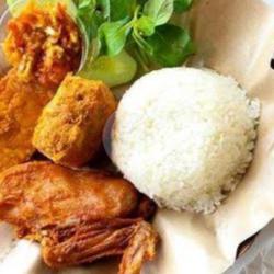 Ayam Kremes Bumbu Rempah   Tahu Kremes