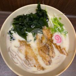 Ramen Creamy Ches Egg