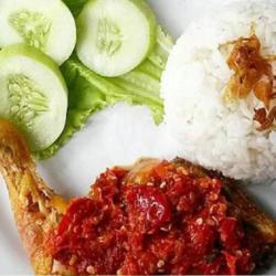 Nasi Ayam Sambal Terasi(dada/paha)