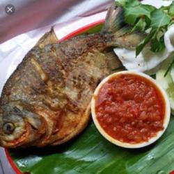 Ikan Bawal Goreng