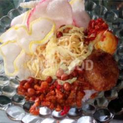 Nasi Gurih Komplit