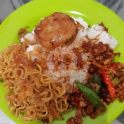 Nasi Mie Goreng Nugget Goreng Sambal  Bonus Kurupuk Udang