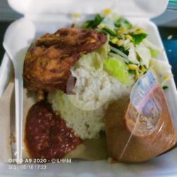 Nasi Ayam Pecel