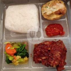 Nasi Berkat Ayam Panggang