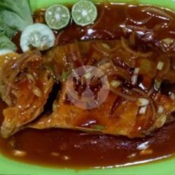 Ikan Kuwe Asam Manis