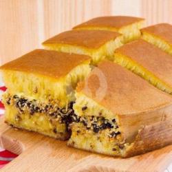 Martabak Pisang Wijen Keju Coklat