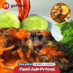 Lele Asem Pedas   Nasi   Sambel Terasi   Sayur Asem (tahu Tempe)