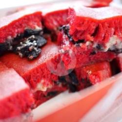 Martabak Manis Red Velvet Coklat Wijen