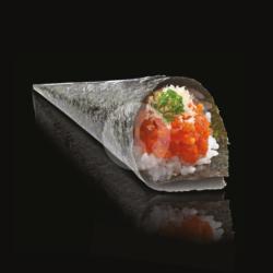 Crunchy Spicy Salmon Temaki