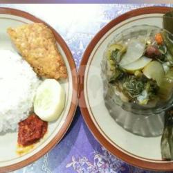 Nasi Sayur Asem Pepes Pindang