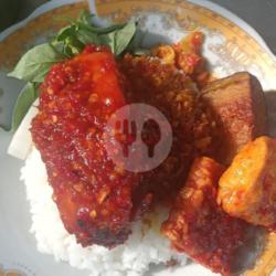 Nasi Ayam Rica Rica  Tempe Tahu