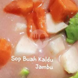 Sop Buah Kaldu Jambu Merah