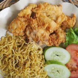 Mie Goreng Chicken Crispy