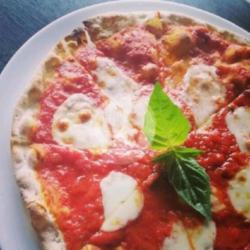 Gluten Free Margherita Pizza