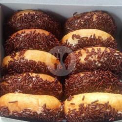 Donat Ceres Isi 10