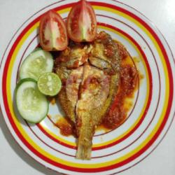 Ikan Asin Sambel Balado