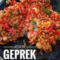 Ayam Geprek Mercon Jumbo(ayam   Tempe   Perkedel   Sup   Timun)