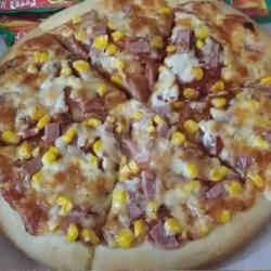 Beef Corn Pizza Sedang