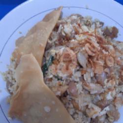 Nasi Goreng Ayam Sosis  Telur   (kurupuk Bisa Di Ganti Bakso Atau Ayam Atau Telur)