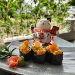 Spicy Salmon Gunkan