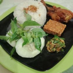 Nasi Penyet Ayam Sambal Ijo