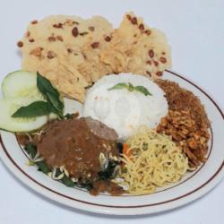 Nasi Pecel Campur, Bumbu Pedas