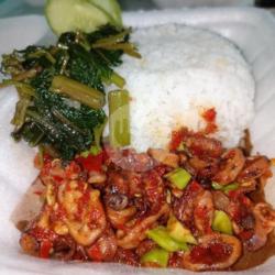 Paket Nasi Sambel Goreng Cumi Pete Kentang