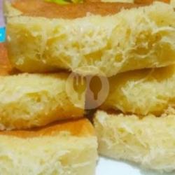 Pukis Keju Setengah Mateng