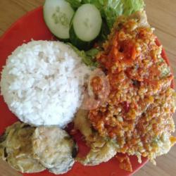 Paket Komplit Nasi Ayam Geprek Sambal Mercon