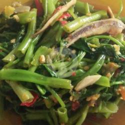 Tumis Kangkung Teri
