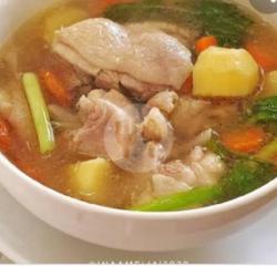 Sop Ayam  Dada Pak Min