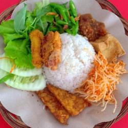 Nasi Uduk Dada Vegetarian / Vegan