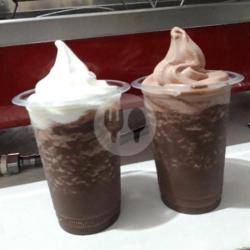 Shake Float Coklat Oreo