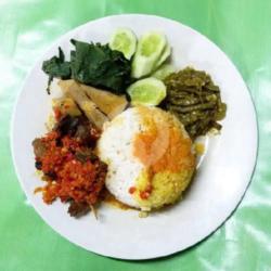 Nasi Ampela Ati Balado