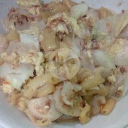 Kwetiaw Makaroni Telor