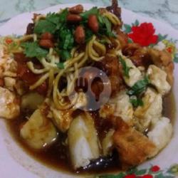 Tahu Kupat Solo