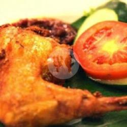 Ayam Lalapan Goreng Paha