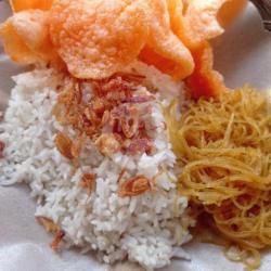 Nasi Uduk Bihun