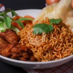 Mie Goreng Bumbu Rendang Telur